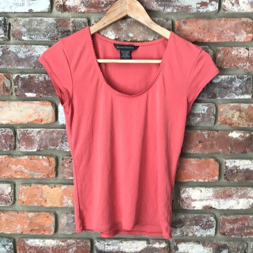 Banana Republic Small Coral Short Sleeve Top